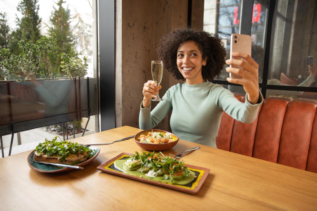 Mehr über den Artikel erfahren Conubia nostra per inceptos himenaeos